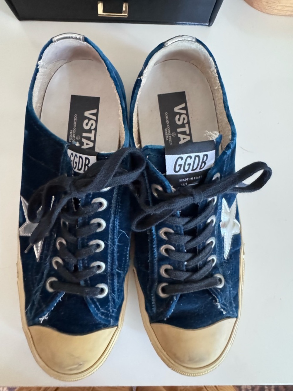 GGDB Golden Goose V Star Velvet Star Sneakers in Navy Blue